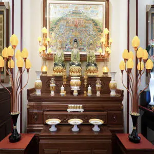 Cách Sắp Xếp Bàn Thờ Gia Tiên 3 Cấp (Tam Cấp): Chi tiết, đúng phong thủy