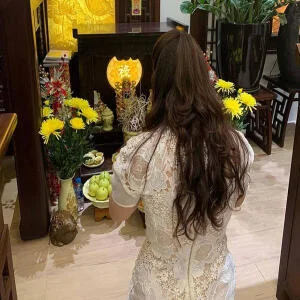 Văn khấn xin lau dọn bàn thờ Thần Tài và Quy trình Bao sái rước Tài Lộc