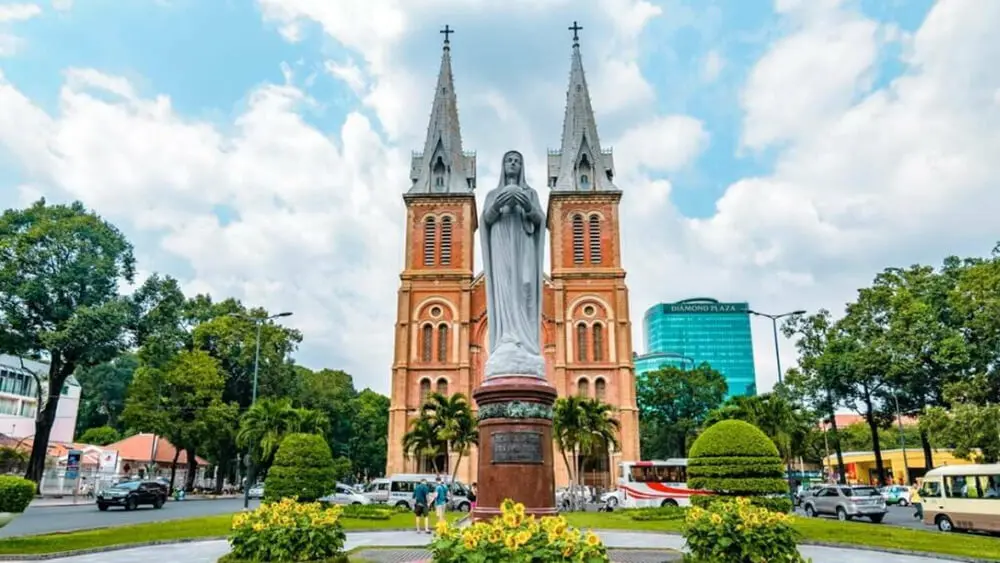 Nhà thờ Đức Bà Sài Gòn