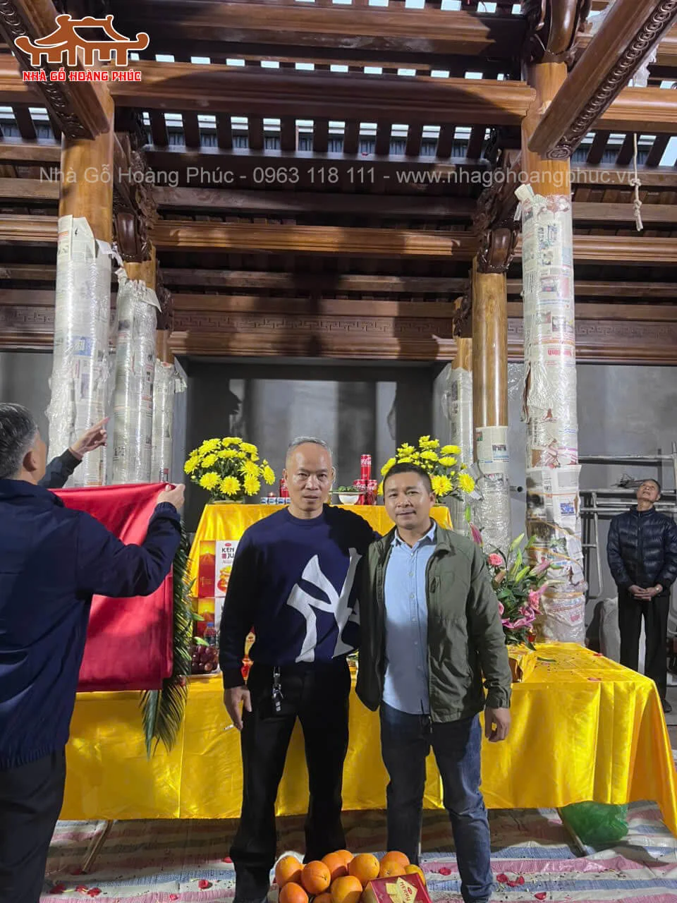 lap-dung-thuong-luong-nha-go-3-gian-go-lim-lao-tren-tang-2-tai-van-dinh-ha-noi-16