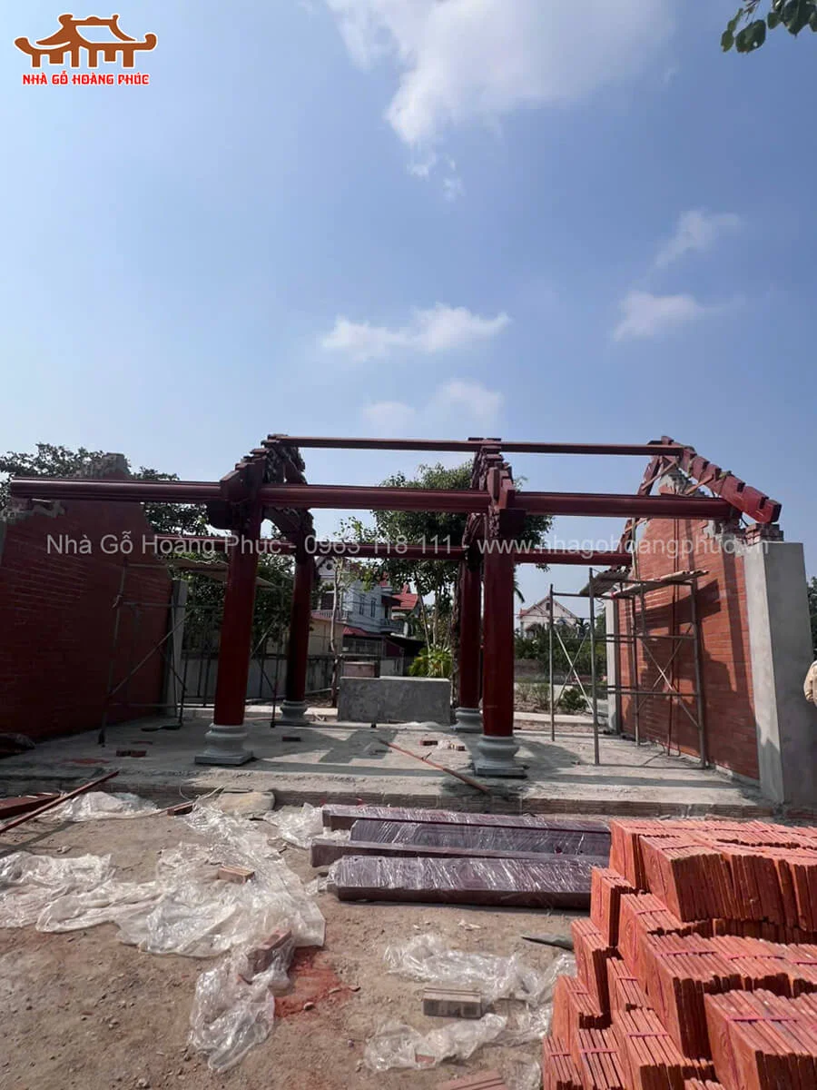 lap-dung-va-thuong-luong-nha-nghi-go-sen-tai-chua-muong-2