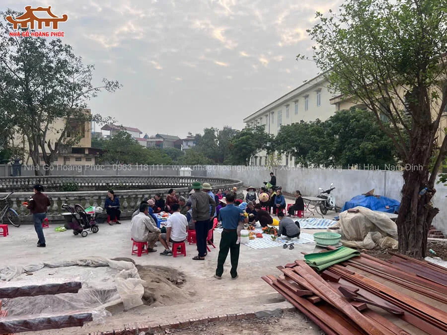 lap-dung-va-thuong-luong-nha-nghi-go-sen-tai-chua-muong-5