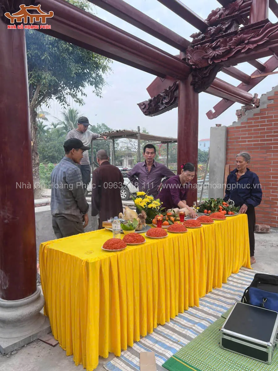 lap-dung-va-thuong-luong-nha-nghi-go-sen-tai-chua-muong