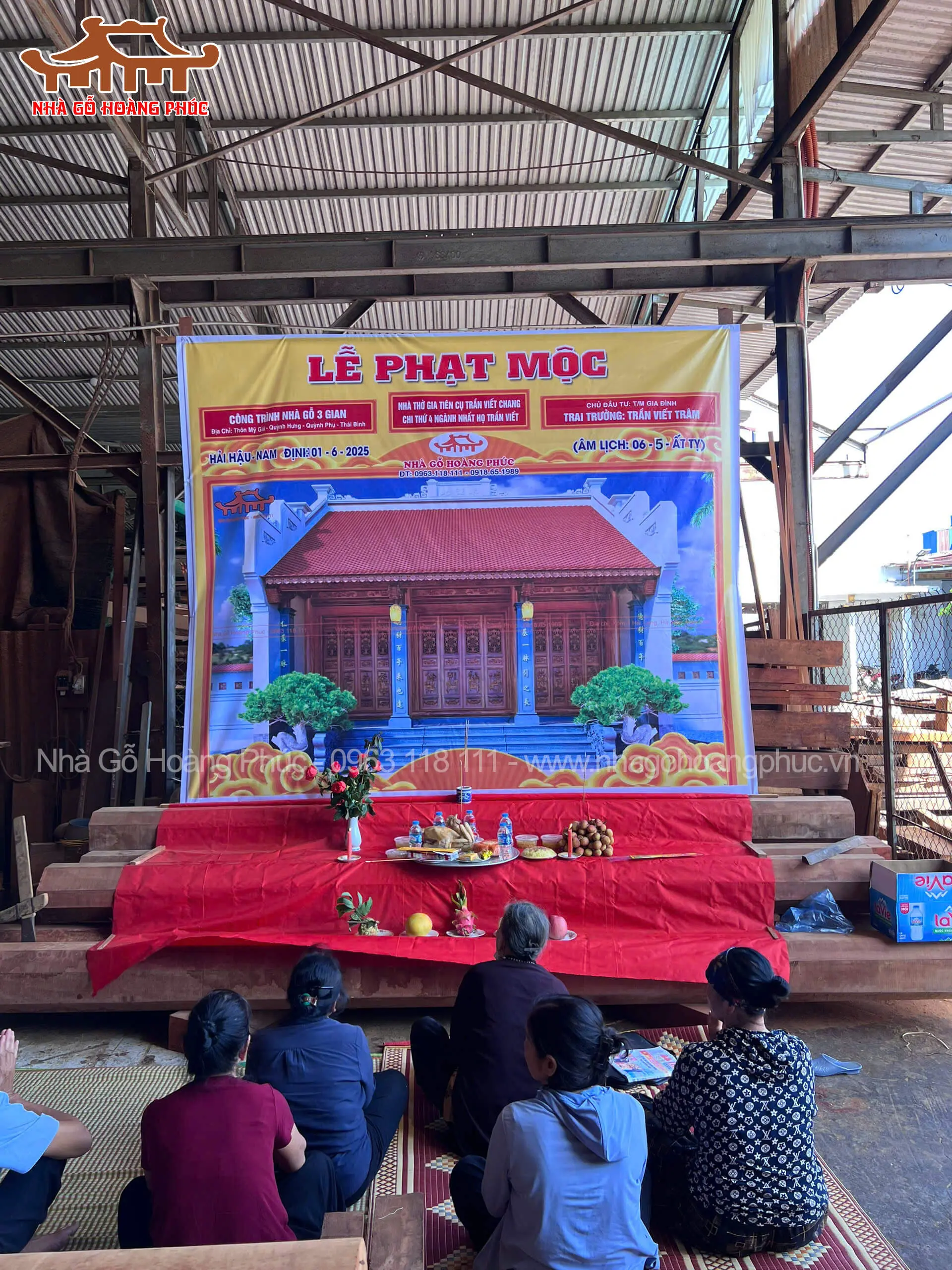 le-phat-moc-can-nha-go-3-gian-go-sen-cho-bac-tran-viet-tram