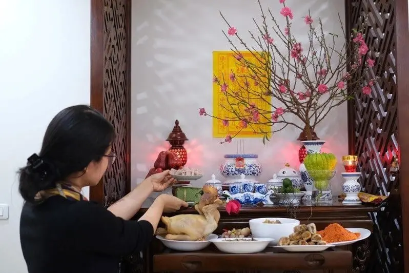 Những ngày nên tránh lau dọn bàn thờ