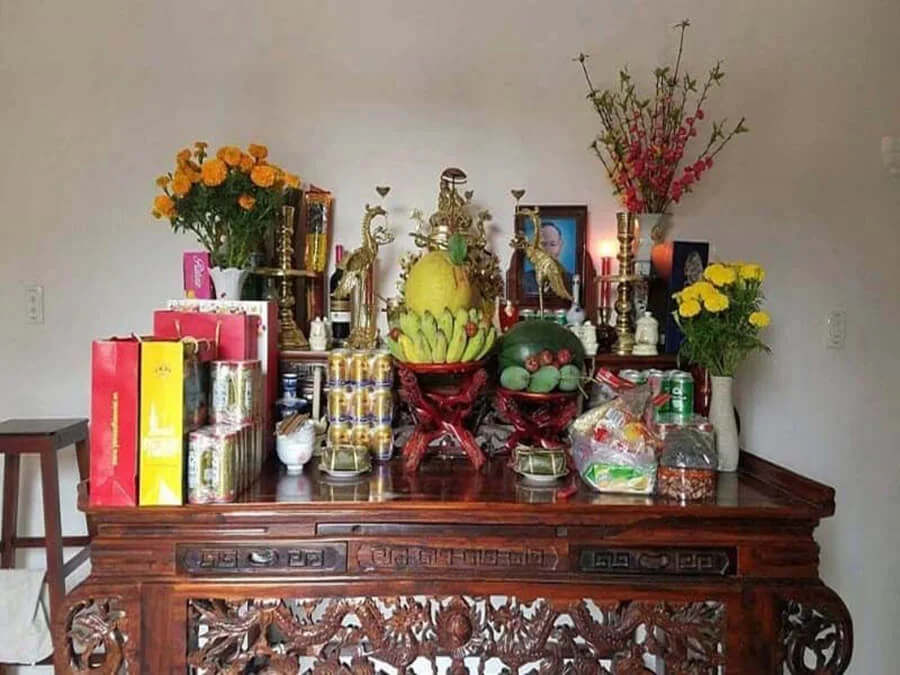 Thủ tục thay bàn thờ mới bỏ bàn thờ cũ chuẩn phong thủy